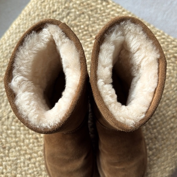 BearPaw Elle Short Boots - Picture 4 of 6